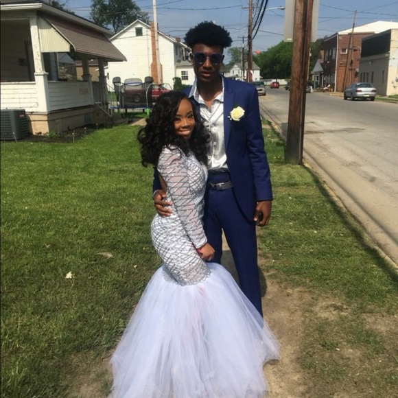 Silver & white prom dress #prom - Picture 2 of 3